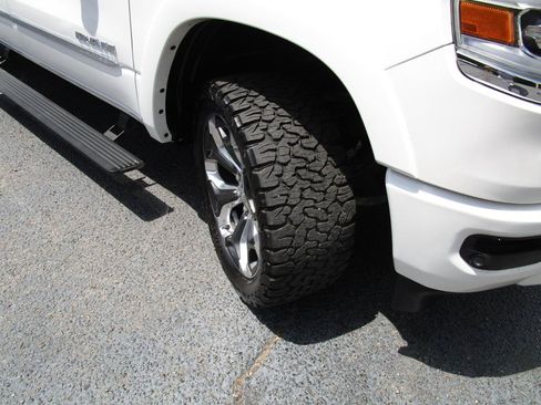 Used 2019 RAM 1500 Limited AWD/4WD image 37
