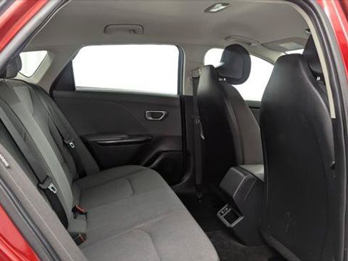 Used 2025 Kia K4 FWD image 18