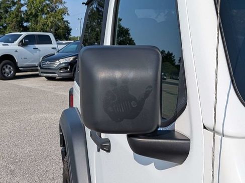 Used 2021 Jeep Wrangler Sport AWD/4WD image 10