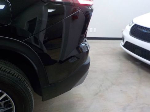 Used 2026 Chevrolet Traverse LT FWD image 27