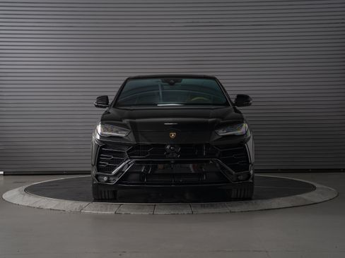 Used 2022 Lamborghini Urus AWD/4WD image 8