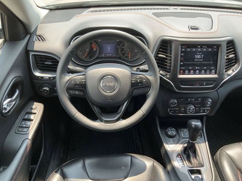 Used 2022 Jeep Cherokee Trailhawk AWD/4WD image 20