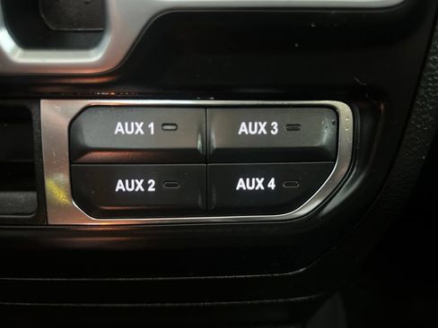 Used 2023 Jeep Wrangler Unlimited Sahara w/ Cold Weather Group AWD/4WD image 75