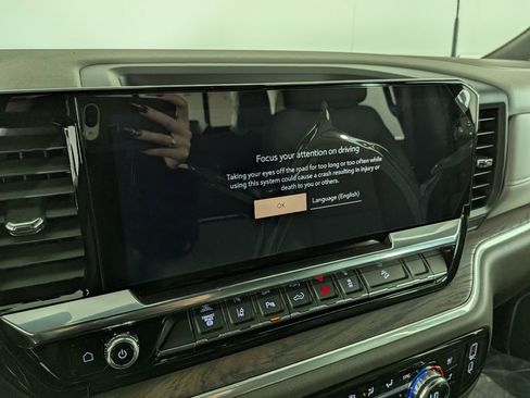 New 2025 GMC Sierra 2500 SLT w/ SLT Premium Package image 21