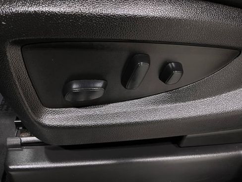 Used 2019 GMC Yukon XL Denali w/ Denali Ultimate Package image 18