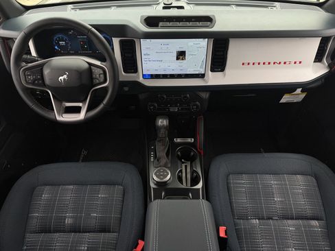 New 2026 Ford Bronco Heritage Edition AWD/4WD image 9