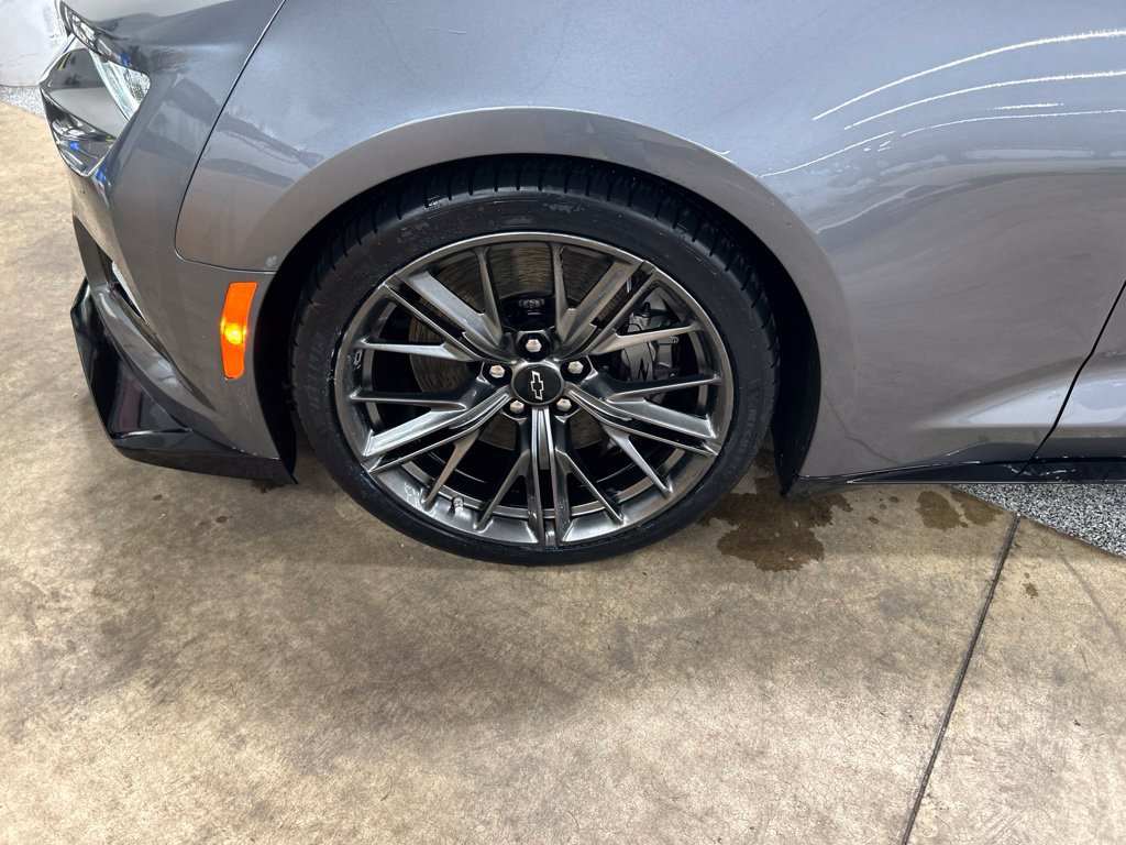 Used 2022 Chevrolet Camaro ZL1 RWD image 30