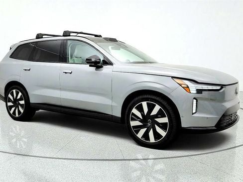 Used 2025 Volvo EX90 Ultra AWD/4WD image 3