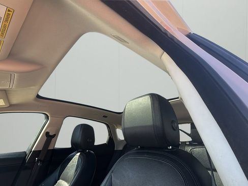 Used 2020 Jaguar E-PACE BASE image 15