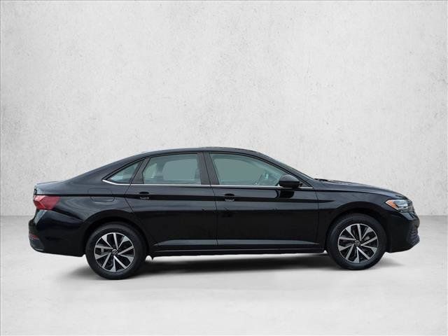 Used 2024 Volkswagen Jetta S FWD image 4