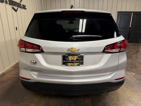 Used 2022 Chevrolet Equinox LS w/ LS Convenience Package image 9