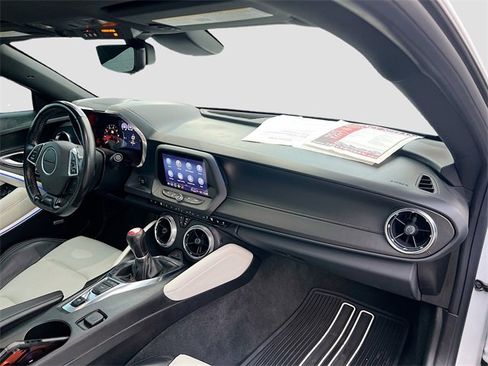 Used 2022 Chevrolet Camaro SS image 29