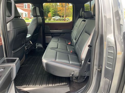 Used 2022 Ford F150 Lariat image 23