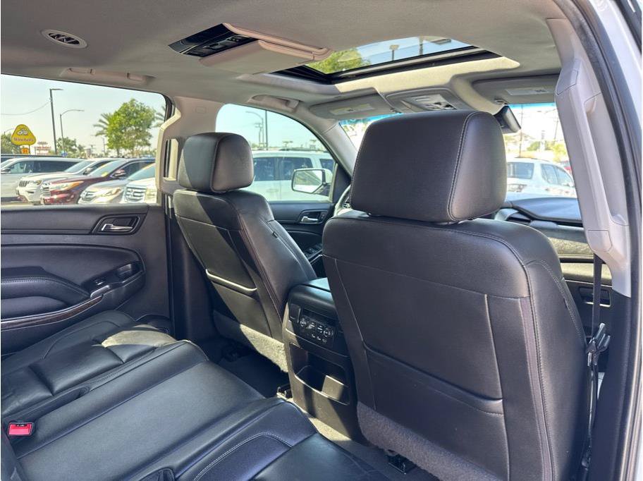 Used 2019 Chevrolet Suburban LT AWD/4WD image 27