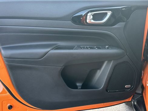 New 2026 Jeep Compass Latitude w/ Sun and Sound Group image 10