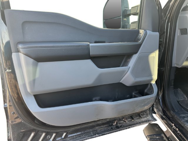 Used 2025 Ford F250 XLT w/ FX4 Off-Road Package AWD/4WD image 17