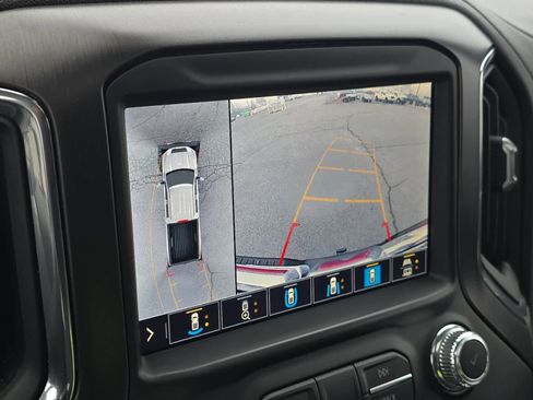 Used 2021 GMC Sierra 2500 AT4 w/ AT4 Preferred Package image 18