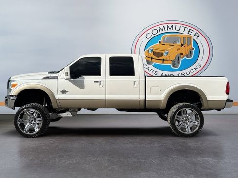 Used 2011 Ford F250 Lariat w/ Lariat Interior Pkg image 2