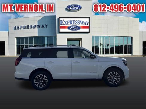Used 2025 Ford Expedition Platinum AWD/4WD image 13