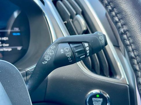 Used 2021 Ford Edge Titanium w/ Equipment Group 301A AWD/4WD image 25