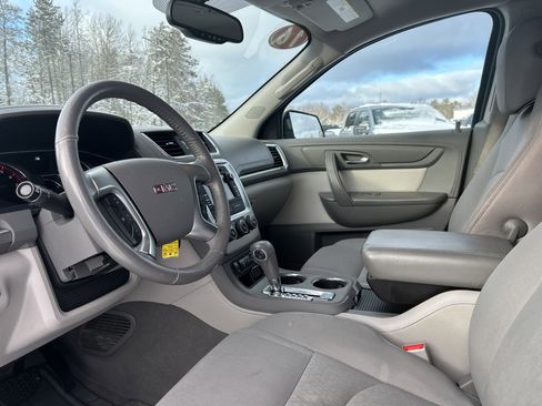 Used 2016 GMC Acadia SLE image 14
