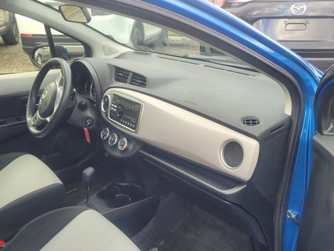 Used 2014 Toyota Yaris LE image 23