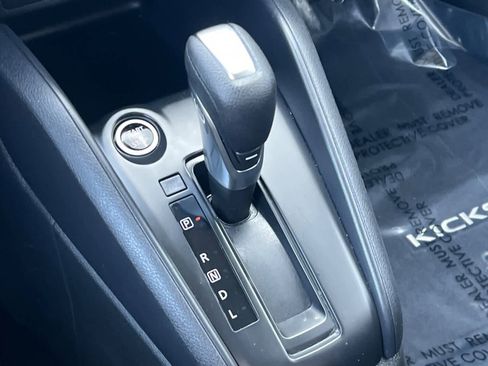 Used 2024 Nissan Kicks S image 26