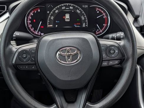 Used 2023 Toyota RAV4 XLE image 12