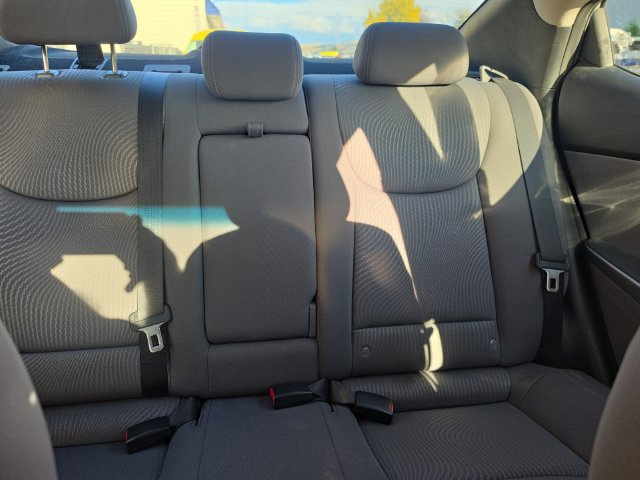 Used 2015 Hyundai Elantra SE w/ Option Group 02 FWD image 17