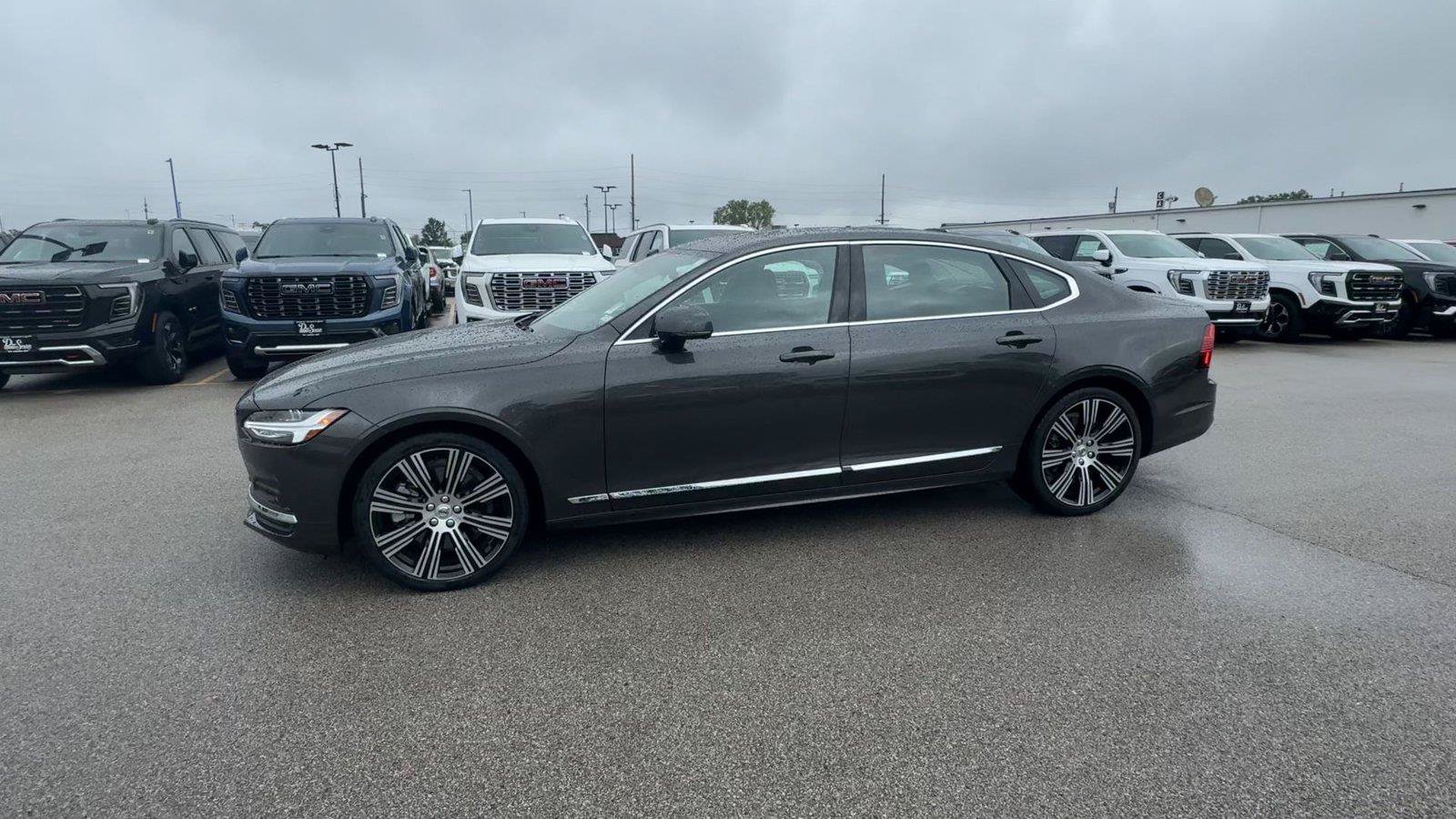 Used 2025 Volvo S90 B6 Plus AWD/4WD image 6