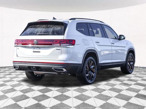 New 2026 Volkswagen Atlas SE image 15