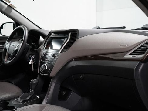 Used 2017 Hyundai Santa Fe SE w/ Cargo Package AWD/4WD image 26