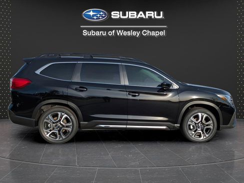 Certified 2025 Subaru Ascent Limited AWD/4WD image 4