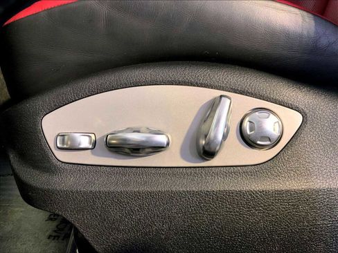 Certified 2023 Porsche Macan Turbo image 39