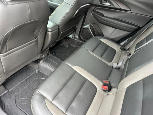 Used 2025 Chevrolet TrailBlazer ACTIV w/ Convenience Package image 11