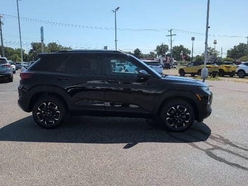 Used 2023 Chevrolet TrailBlazer LT w/ Convenience Package AWD/4WD image 10