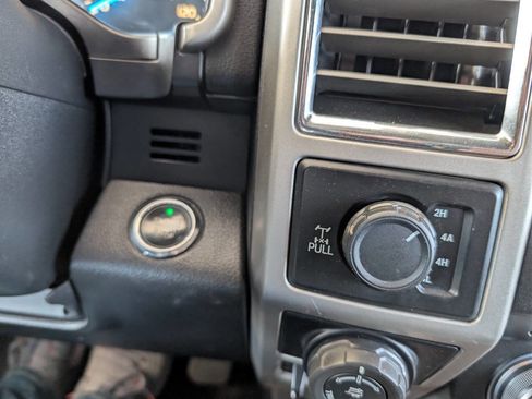 Used 2016 Ford F150 Lariat image 23