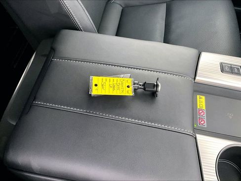 Used 2025 Lexus LX 700h F Sport image 14