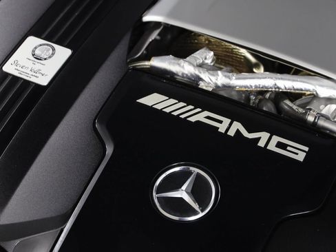 Used 2025 Mercedes-Benz AMG GT 63 w/ AMG Night Package image 29