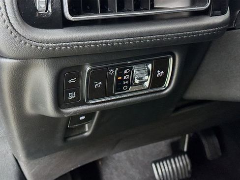 Certified 2023 Lincoln Nautilus FWD w/ Premium Package image 12