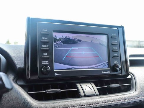 Certified 2020 Toyota RAV4 LE w/ Carpet Mat Package AWD/4WD image 29