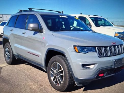 Used 2019 Jeep Grand Cherokee Trailhawk w/ Trailhawk Luxury Group image 5