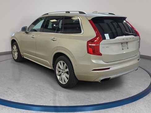 Used 2018 Volvo XC90 T6 Momentum w/ Convenience Package AWD/4WD image 8