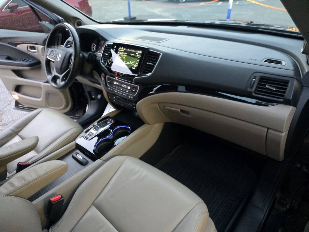 Used 2019 Honda Pilot Touring image 29