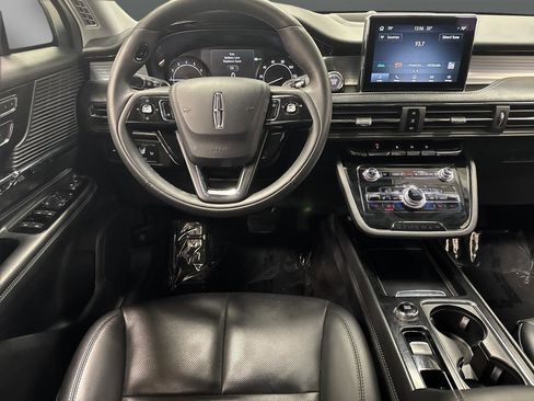 Used 2022 Lincoln Corsair AWD w/ Equipment Group 101A image 5