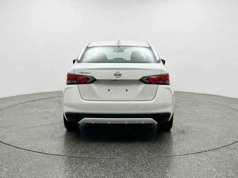 Used 2025 Nissan Versa SV image 7