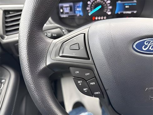 Used 2024 Ford Edge SEL image 30