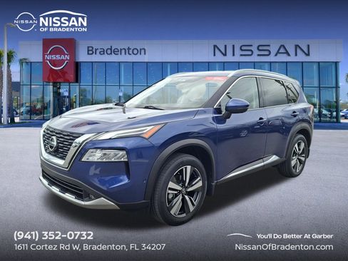 Used 2021 Nissan Rogue Platinum FWD image 1
