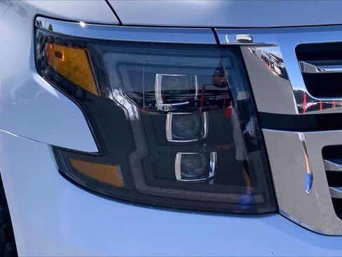 Used 2017 Chevrolet Tahoe LT AWD/4WD image 28