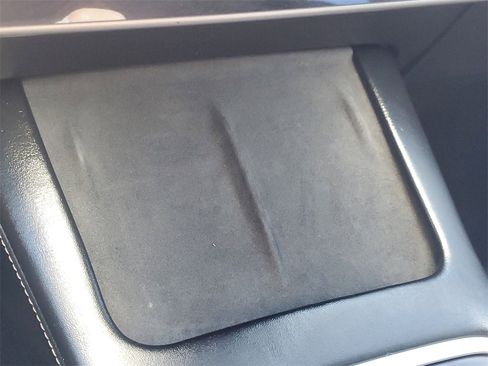 Used 2021 Tesla Model Y Long Range image 12